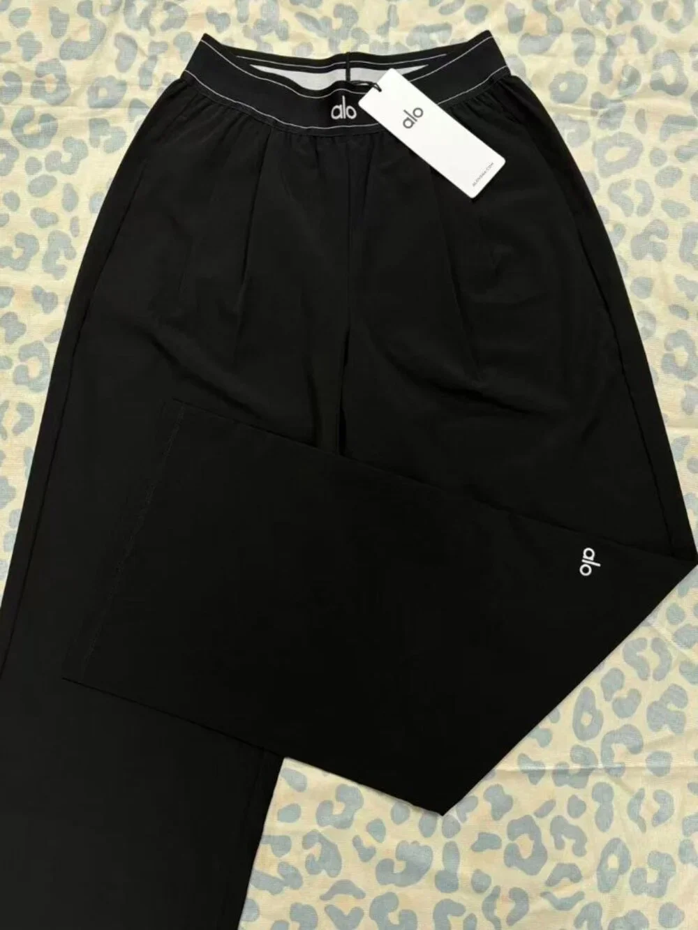 ✨Alo Yoga Suit Up Trouser Black Regular Brand New with Tag